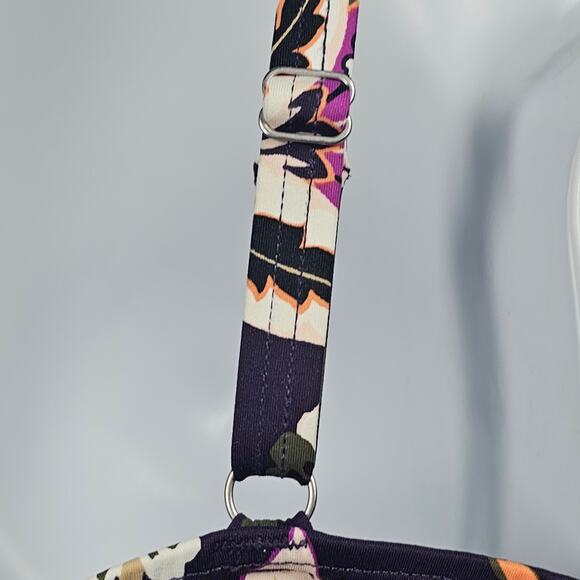 Lands' End Women's V-Neck Wrap Underwire Tankini Swimsuit Top Size 14 - Picture 7 of 10